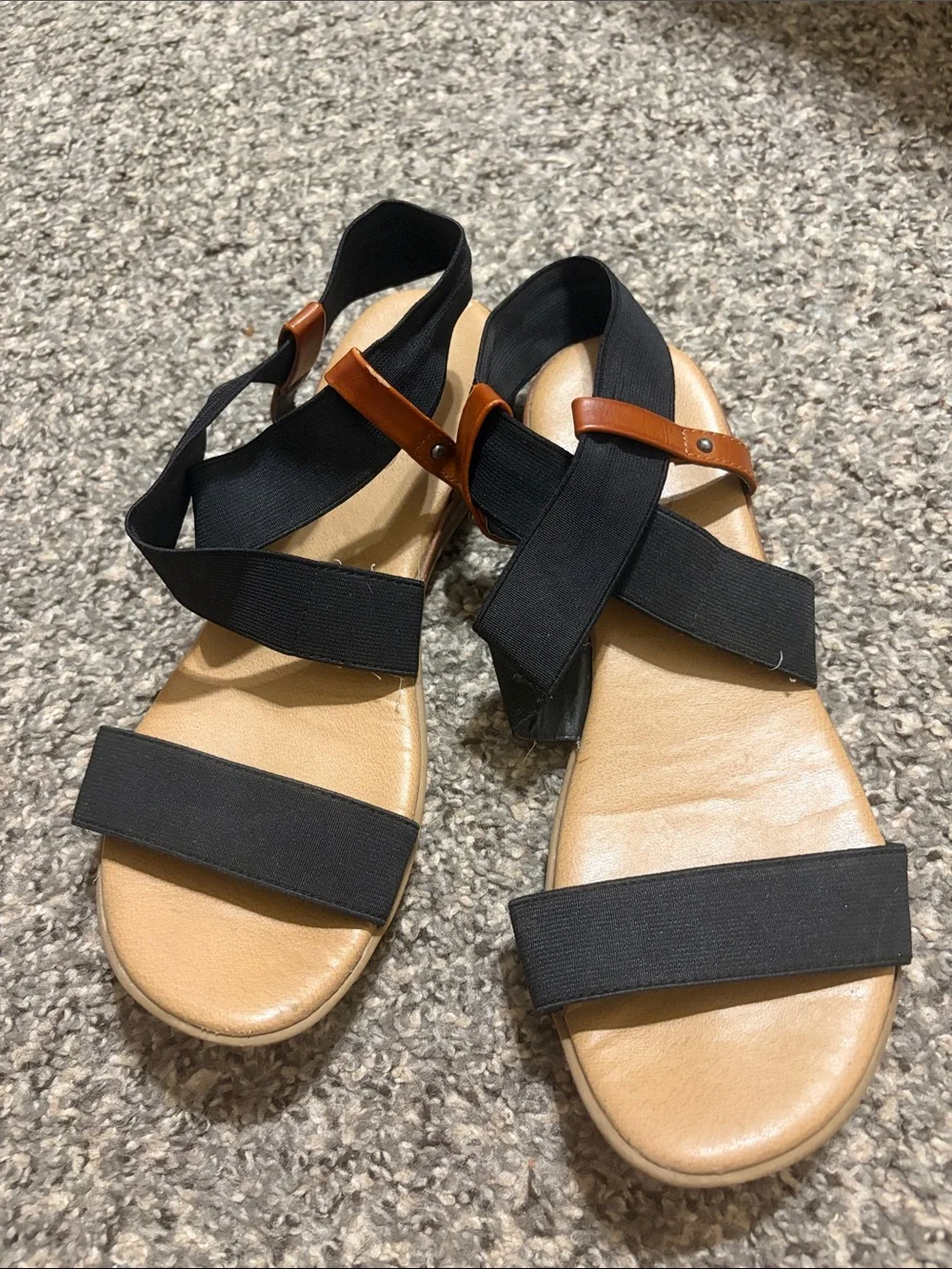Women’s Black Elastic Strap Sandals with Tan Footbed